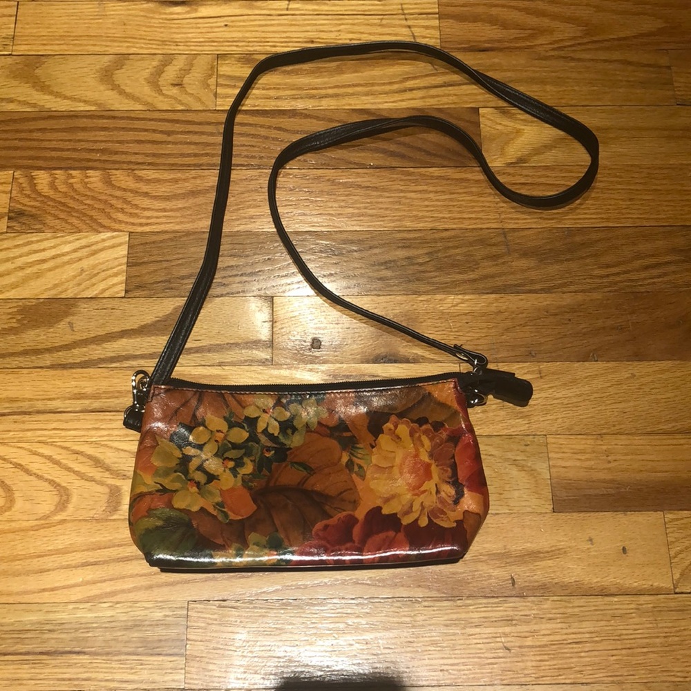 Crossbody!